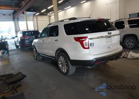 2013 Ford Explorer Xlt z USA, uszkodzony, nr VIN 1FM5K8D8XDGA17900